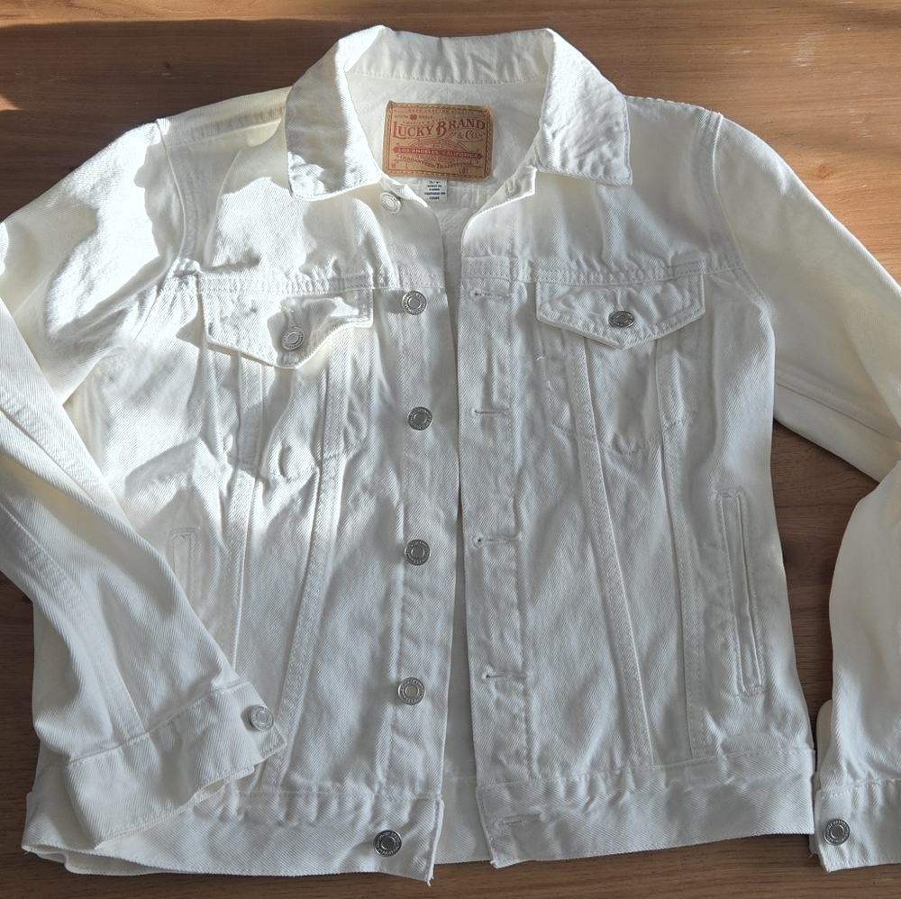 Lucky Brand Tomboy Trucker White Denim Jacket | Size S | Relaxed Fit